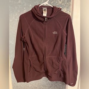 North Face Fleece. Purple hoodie with thumb holes and ruched pockets